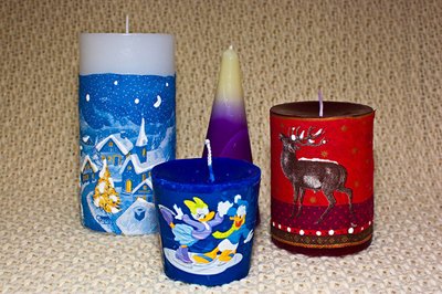 Christmas Themed Candles are a great Xmas Fundraising Idea! Take a look at more brilliant Christmas Fundraisers.(Photo by Jukka Zitting / Flickr)